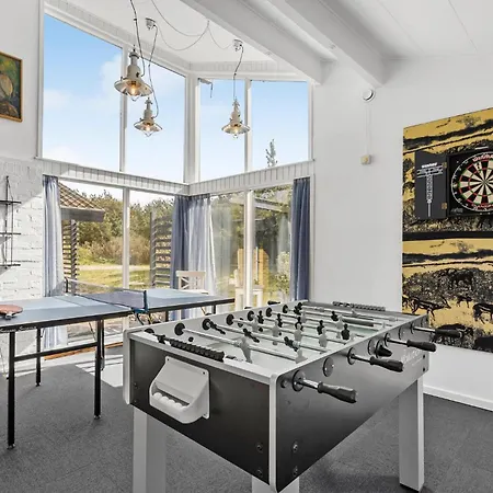 Σπίτι διακοπών 5 Bedroom Nice In *